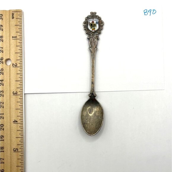 Vintage München Souvenir Collector Spoon With Enamel Crest Design B90 - Picture 5 of 5